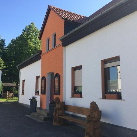 Pension Zum Alten Gasthaus Haensel Krauschwitz Bagian luar foto