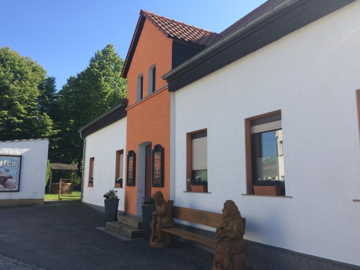 Pension Zum Alten Gasthaus Haensel Krauschwitz Bagian luar foto