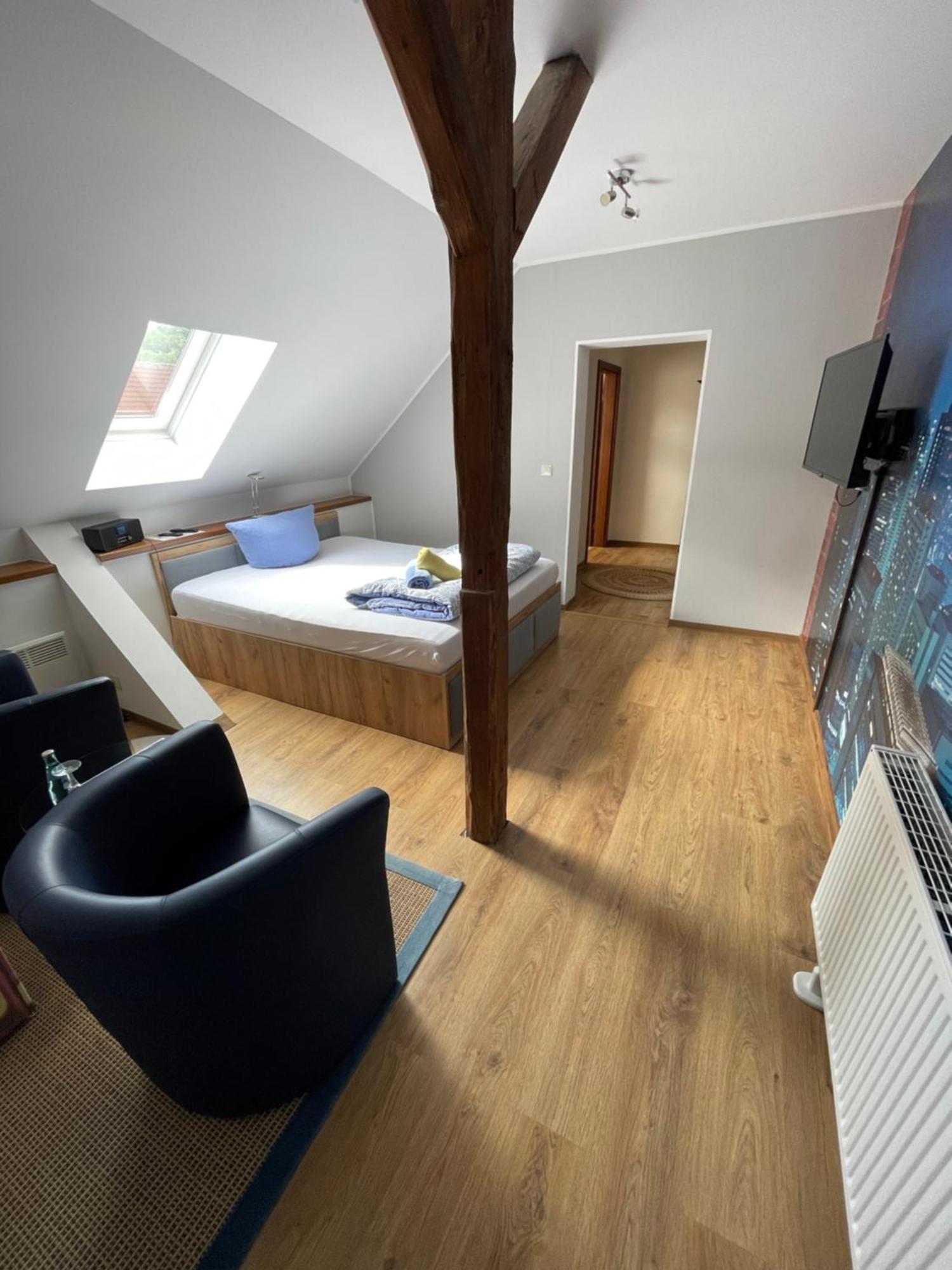 Pension Zum Alten Gasthaus Haensel Krauschwitz Bagian luar foto
